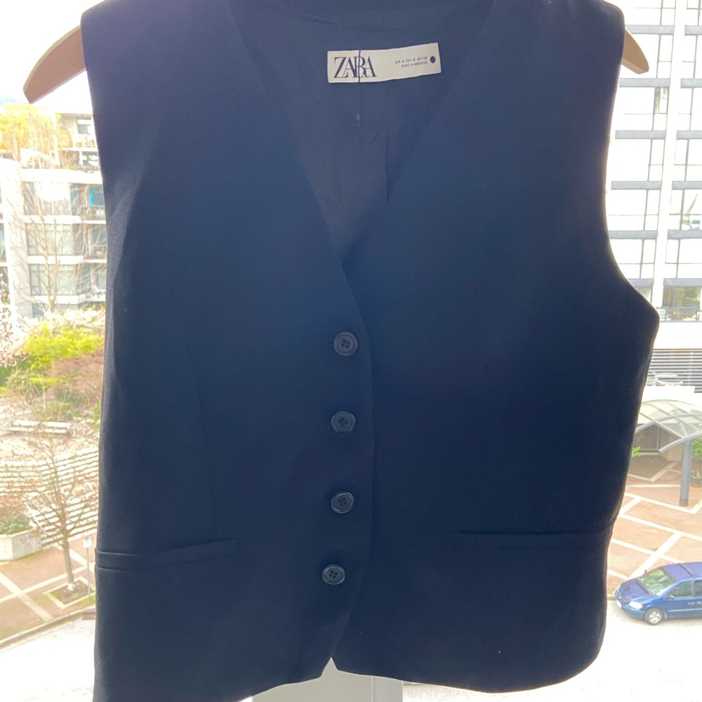 Zara Women's Black Vest
